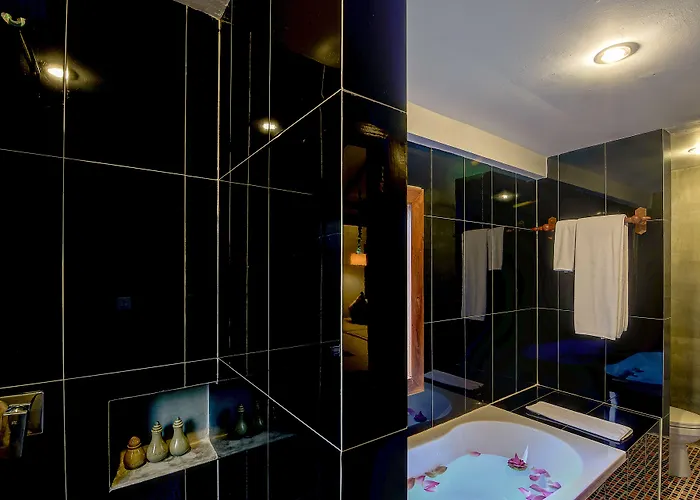 Bunwin Hotel 4*